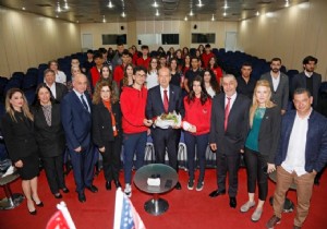 Cumhurbaşkanı Ersin Tatar GAÜ Ziyaretinden Memnun Ayrıldı