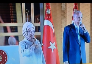 Başkan Erdoğan Külliye'den Dünyaya Seslendi