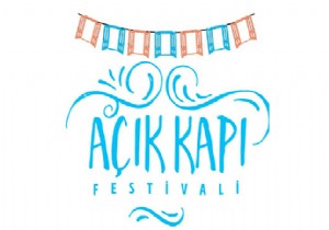 Ak Kap Festivali Yaayan Ktphane ile Balyor